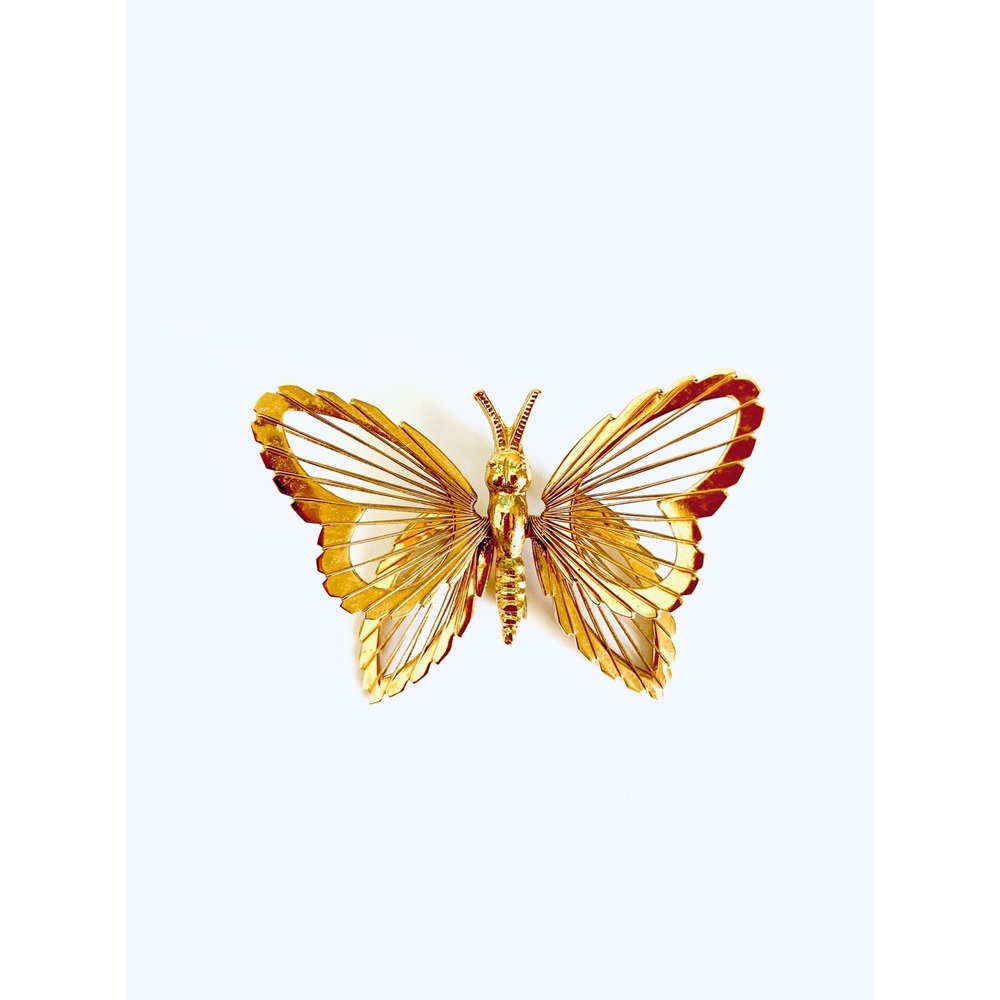 Vintage Monet Gold Tone 3D Layered Wing Butterfly Brooch Pin Signed